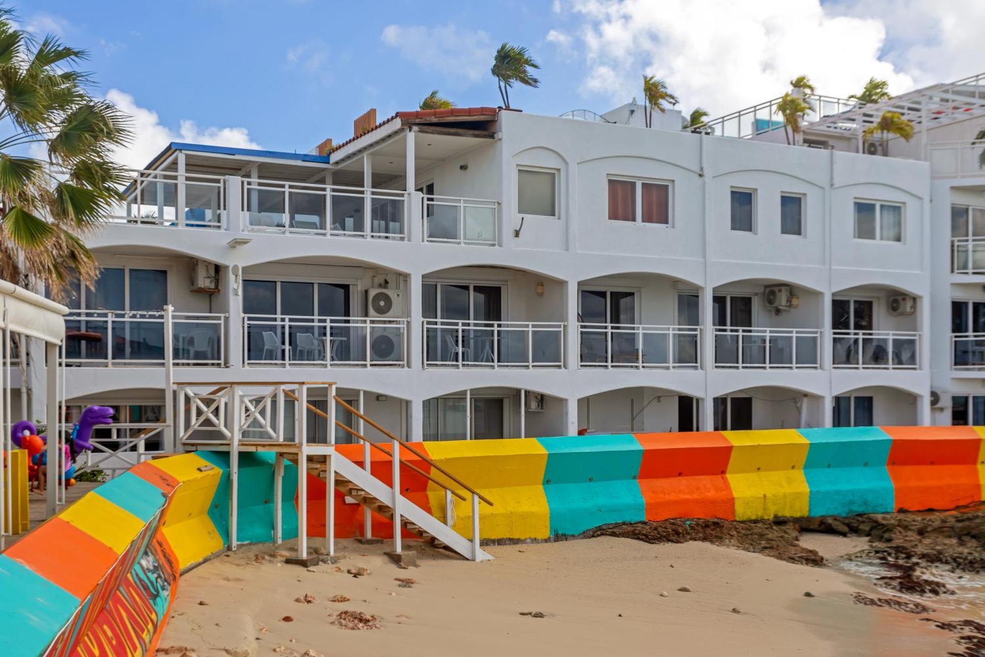 Maho Beach House - Studio - Beach Access Kültér fotó